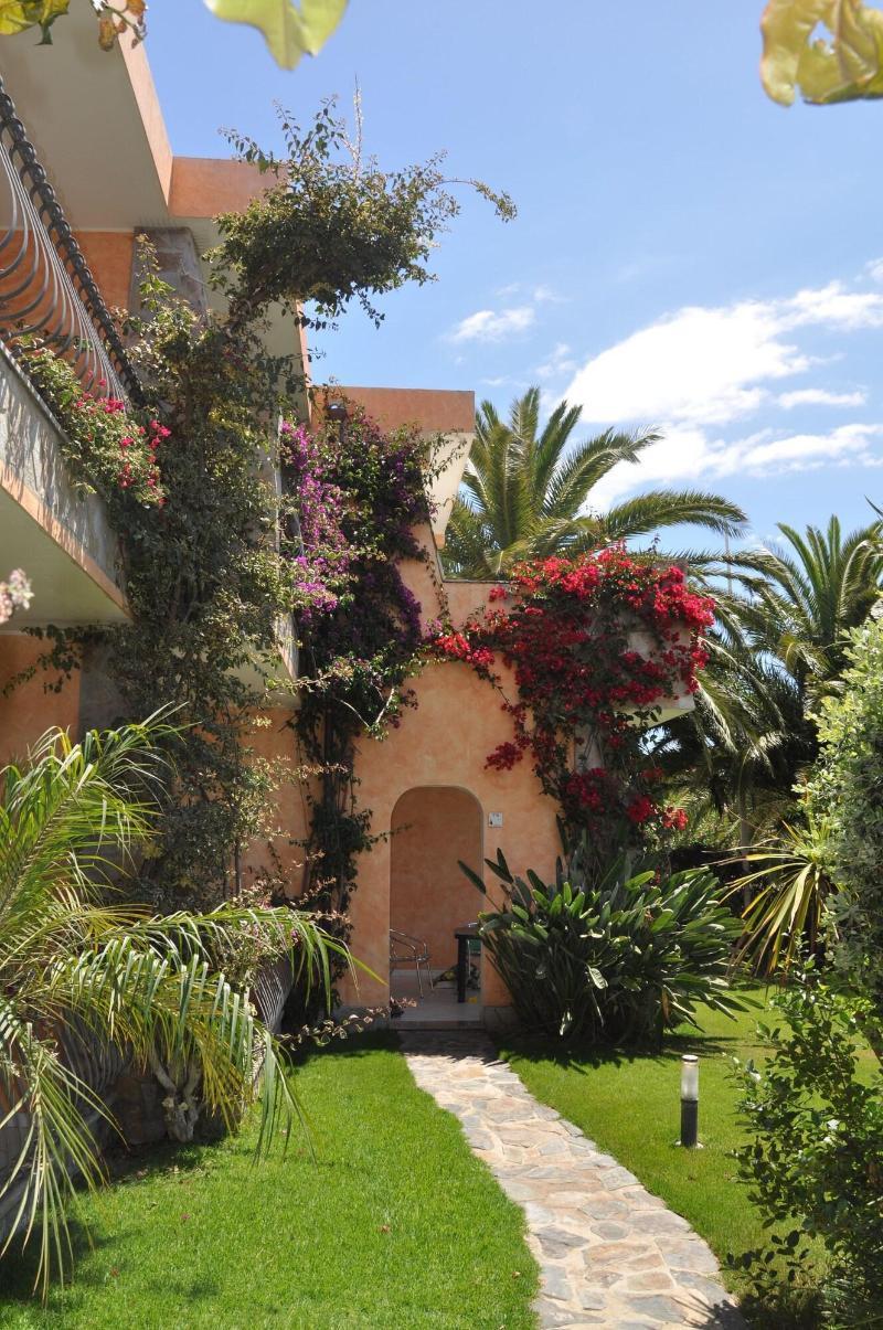 Palm Village Villasimius Dış mekan fotoğraf